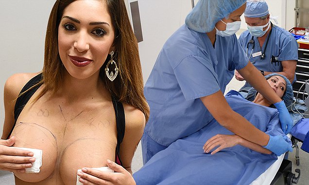 Teen Moms Farrah Abraham Shows Off Third Breast Augmentation Results Daily Mail Online
