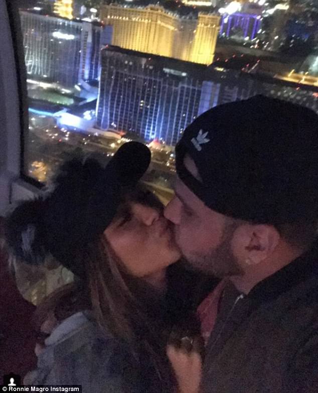 Tender Moment Ronnie Posted A Tender Photo Of The Couple Kissing In Las Vegas Earlier
