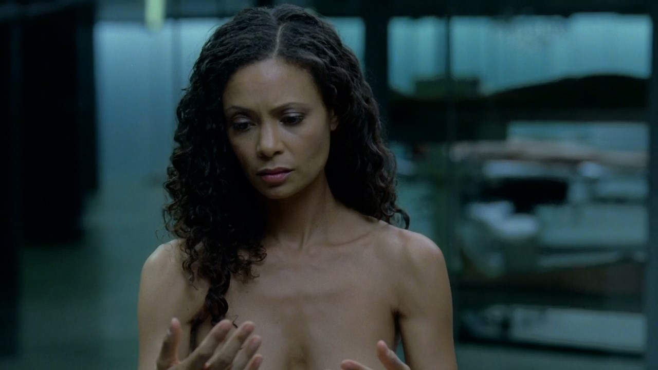 Thandie Newton Admits She Prefers Acting Totally Nude Daily Mail