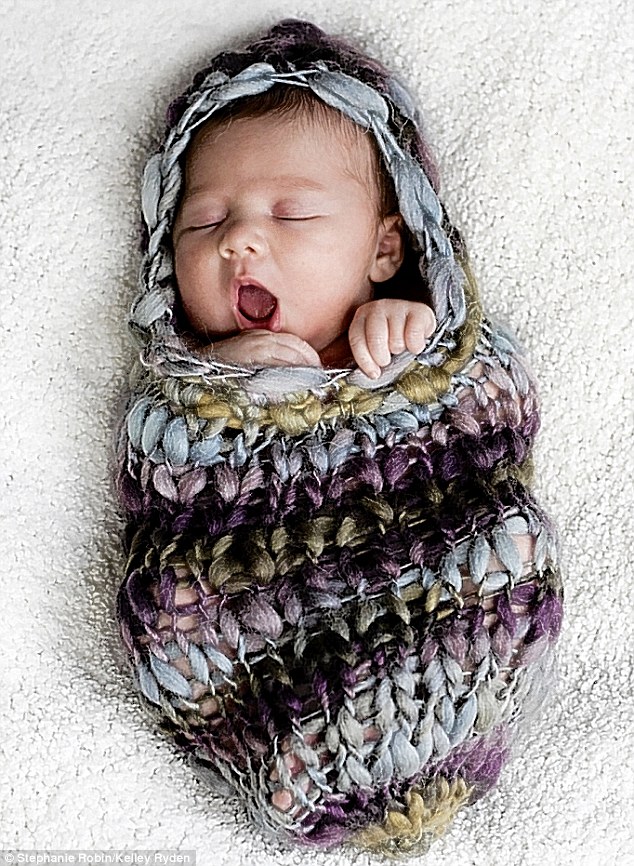 The Incredible Pictures Of Snoozing Newborns Taken When