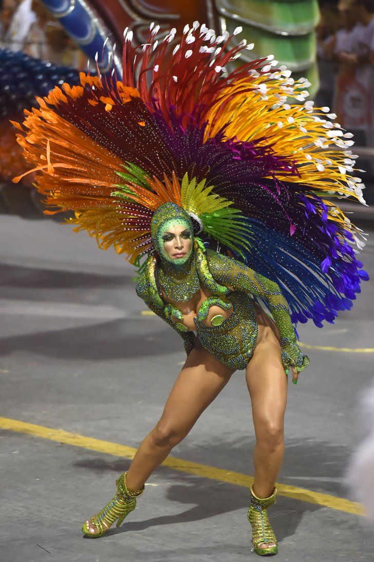 These Superfun Photos Of Brazils Carnival Are Sure To Give You Serious Wanderlust