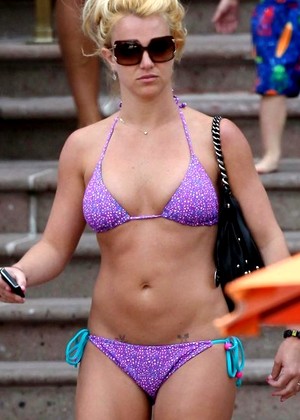 This Porn Producer Britney Spears Wayef Bikini Fotohot Ngentot Jpg 3