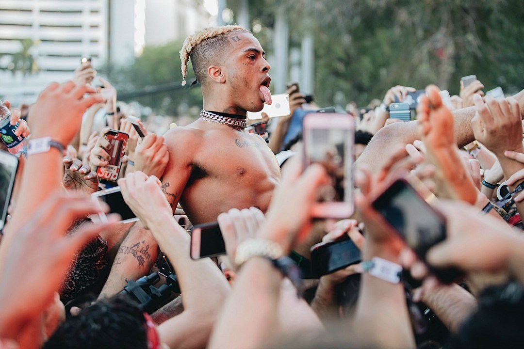 Xxxtentacion Punches Fan In Alleged Self Defense At Show Xxl