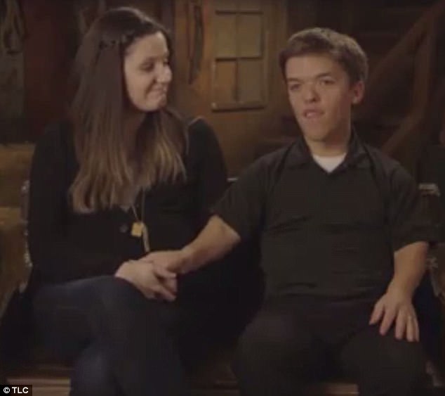 Zach Roloff Reveals Baby Son May Be A Dwarf In Teaser Daily Mail